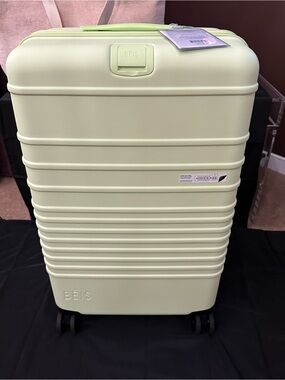 NWT BÉIS The Medium Check-In Roller in Citron - Rare Find!